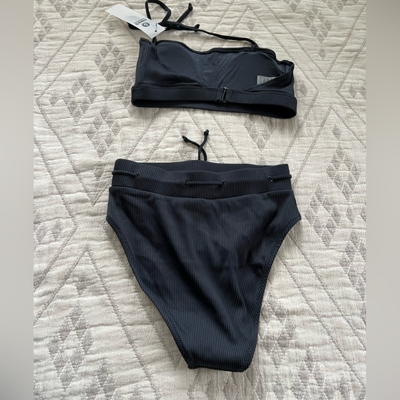 NWT Mono B Bikini - Picture 3 of 4